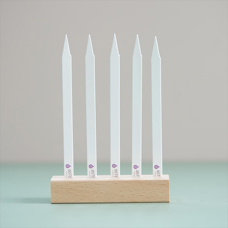 1Pcs Wood Table Perfume Essent - Desk Setup Essentials recension och pris