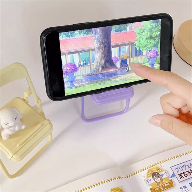 Cute Chair Phone Holder Stand  - Desk Setup Cute recension och pris