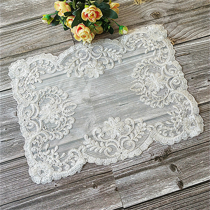 European Classical White Lace  - Desk Setup Wallpaper recension och pris