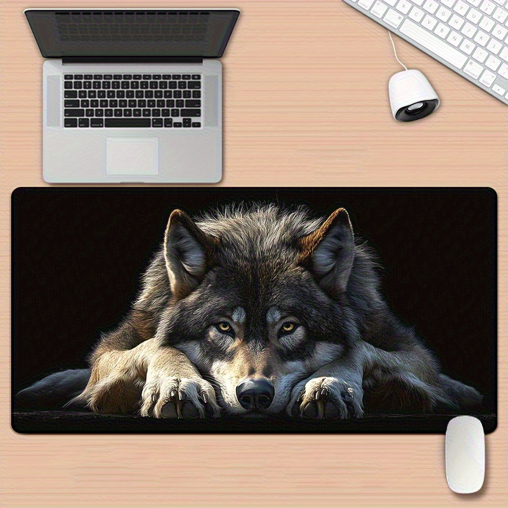 Wild Grey Wolf on Black Backgr - Desk Setup Grey recension och pris