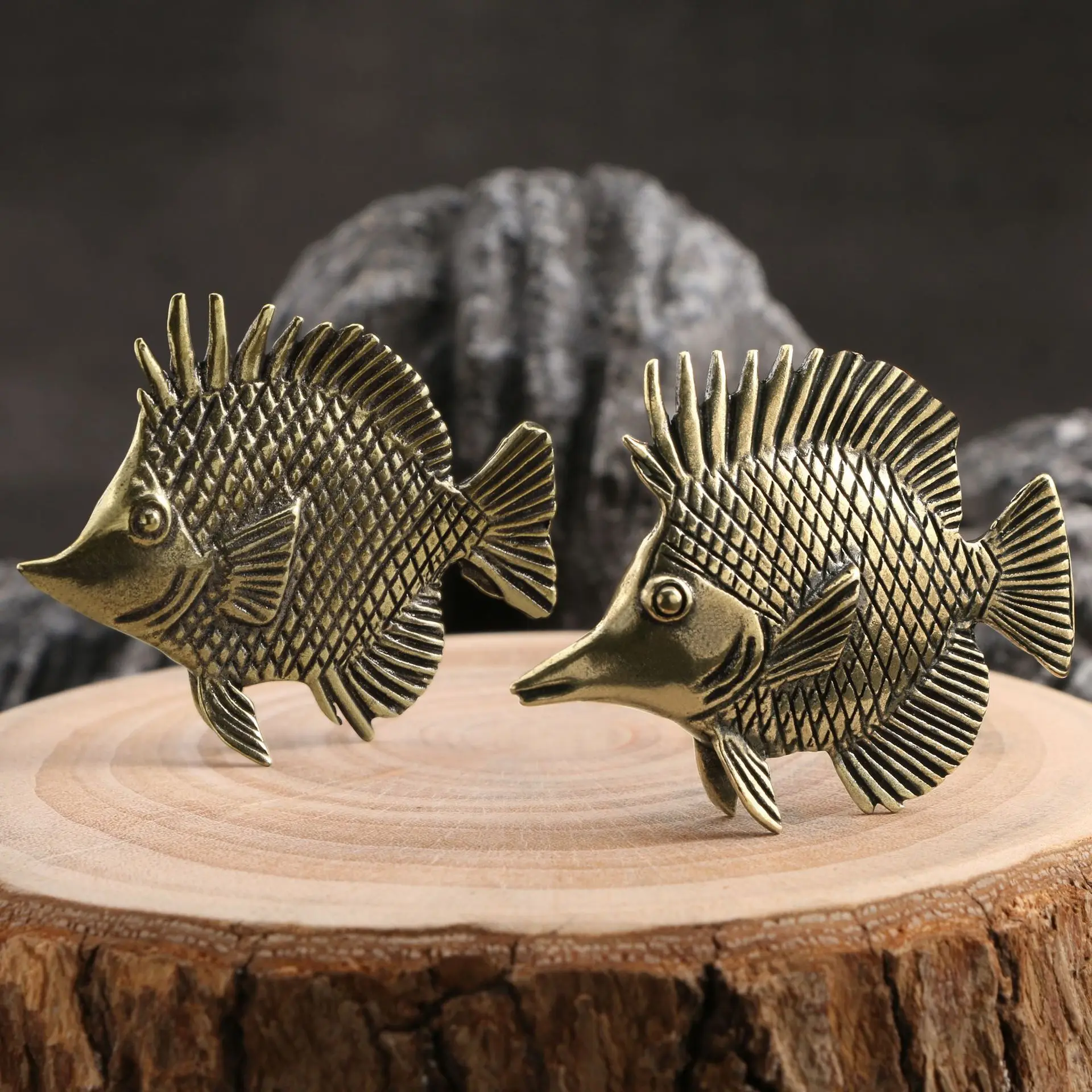 Brass Ornamental Fish Antique  - Desk Setup Cute recension och pris