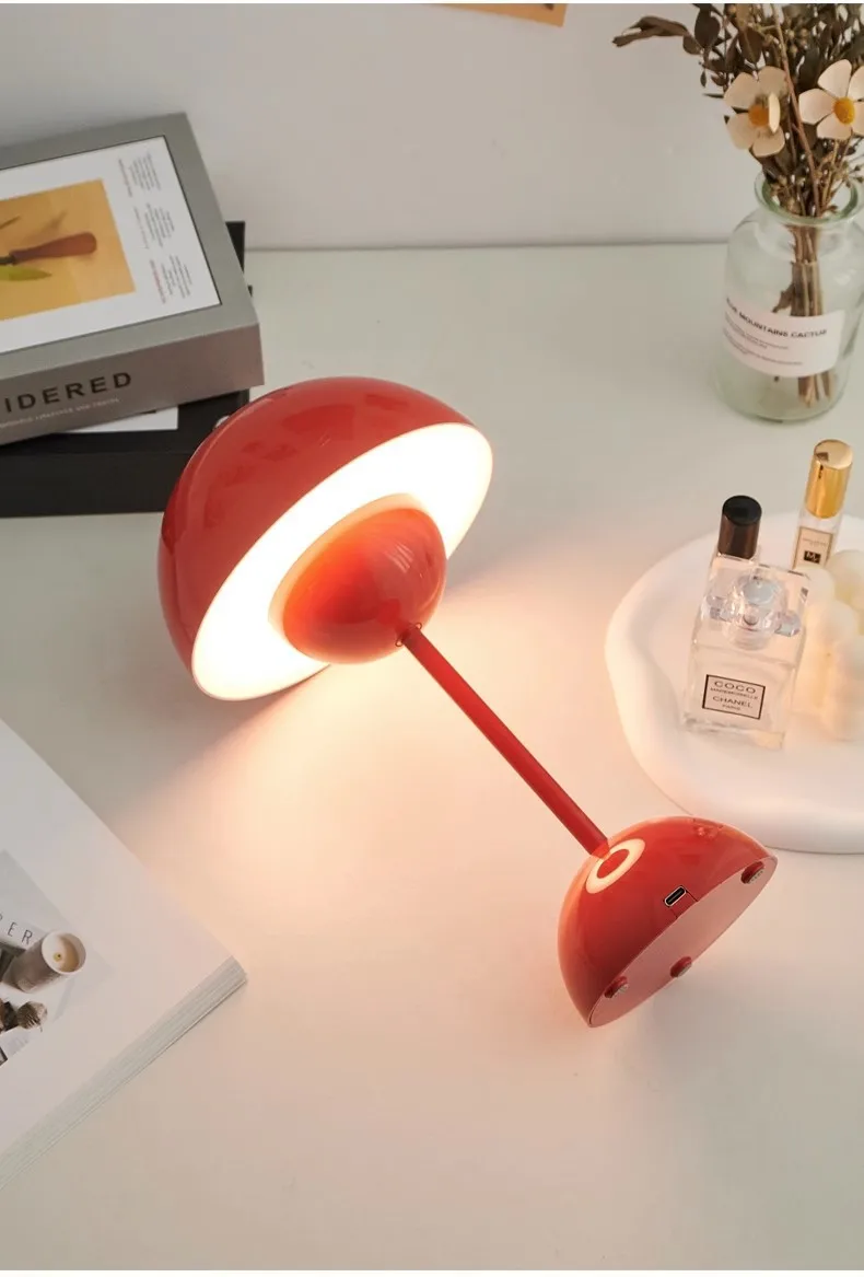 Rechargeable Flower Bud Table  - Desk Setup Girl recension och pris